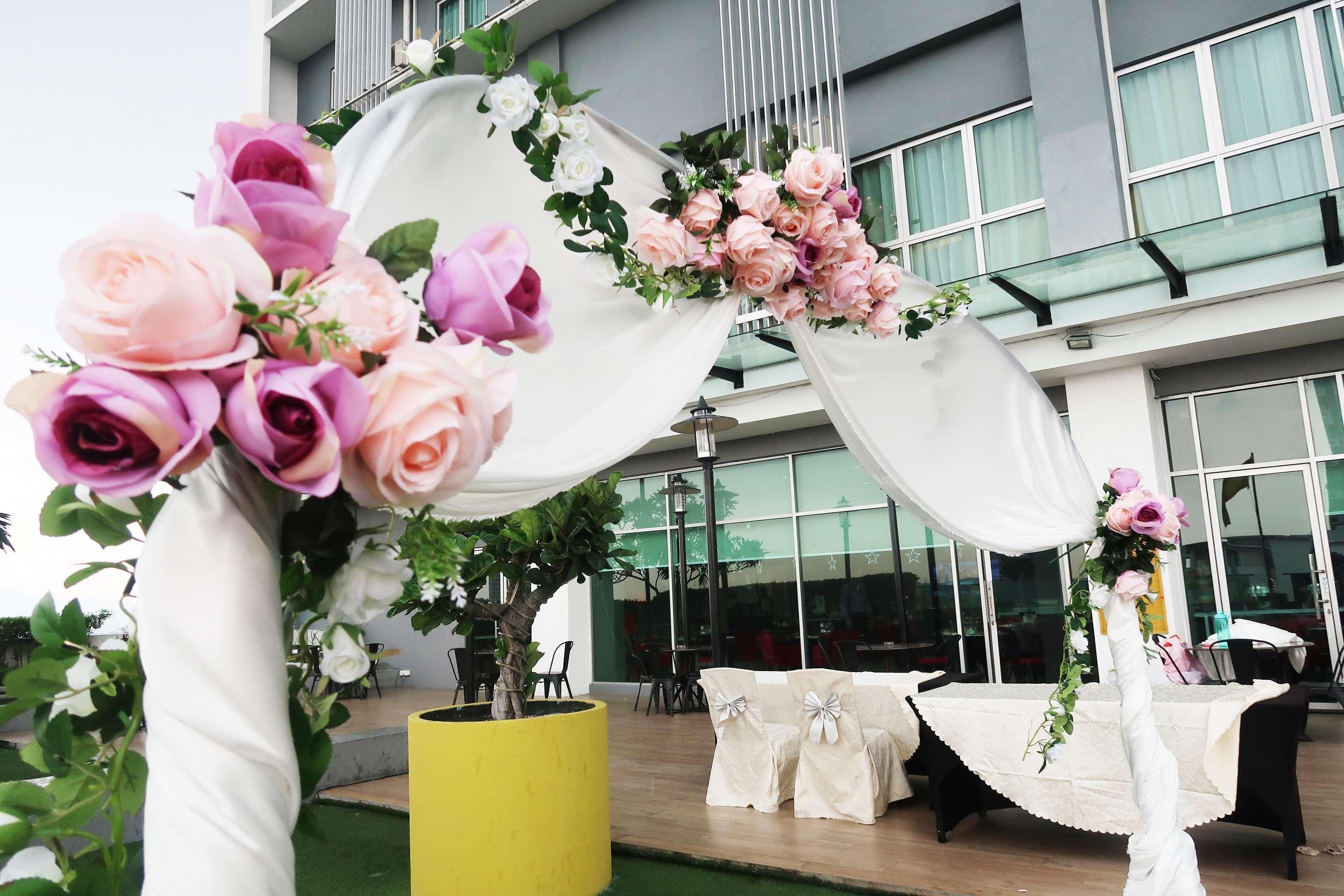 Wyndham Garden I-City Shah Alam Buitenkant foto